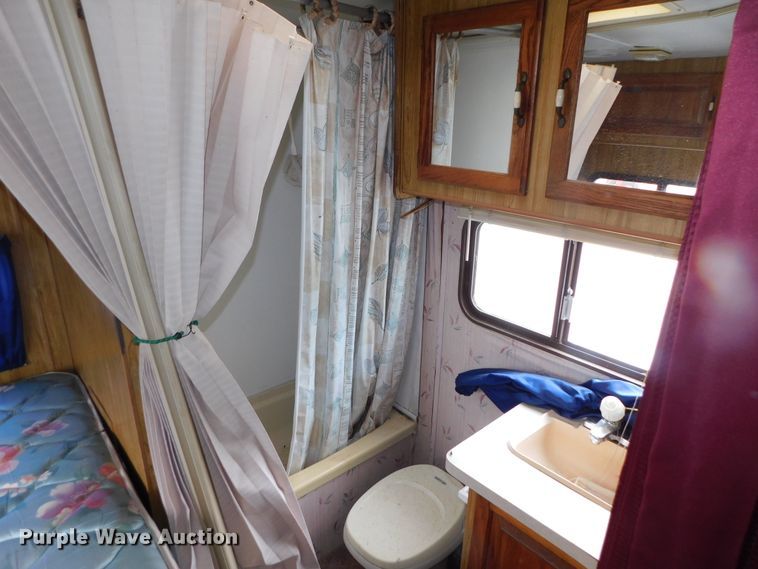 image for item DK8535 1986 Ford E350  RV