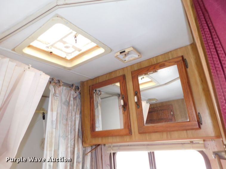 image for item DK8535 1986 Ford E350  RV