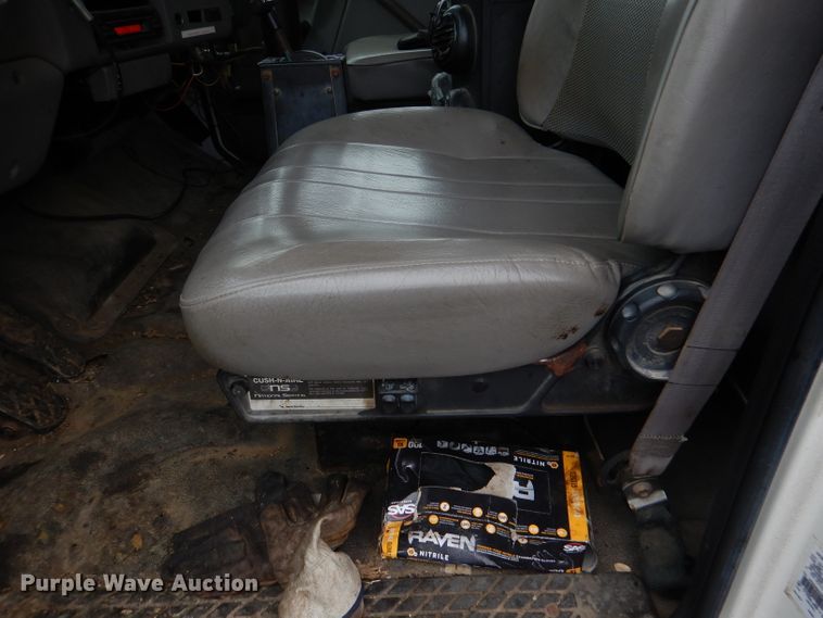 image for item DL2796 1998 Ford Louisville  oil distributor truck