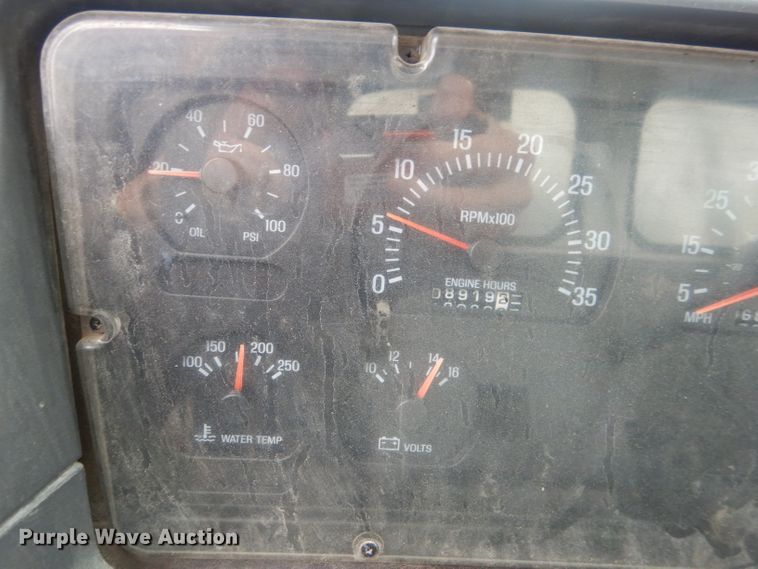 image for item DL2796 1998 Ford Louisville  oil distributor truck