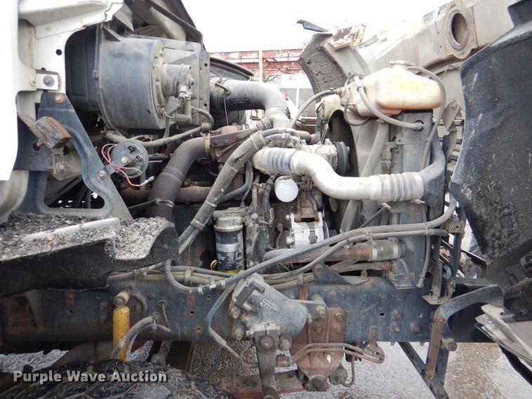 image for item DL2796 1998 Ford Louisville  oil distributor truck