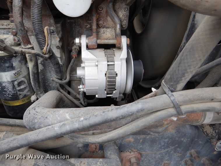 image for item DL2796 1998 Ford Louisville  oil distributor truck