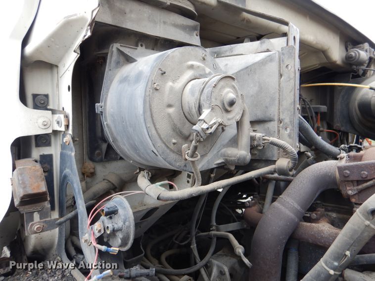 image for item DL2796 1998 Ford Louisville  oil distributor truck