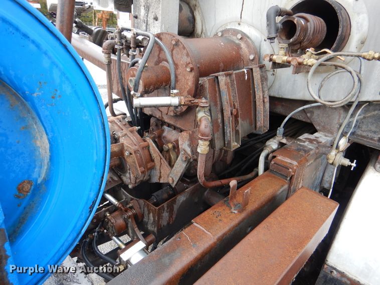 image for item DL2796 1998 Ford Louisville  oil distributor truck