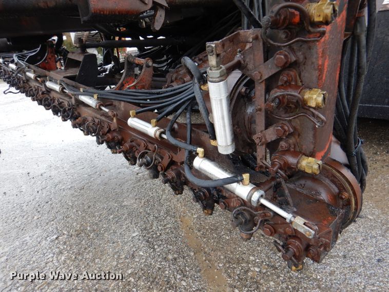 image for item DL2796 1998 Ford Louisville  oil distributor truck