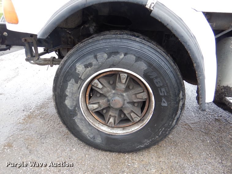 image for item DL2796 1998 Ford Louisville  oil distributor truck