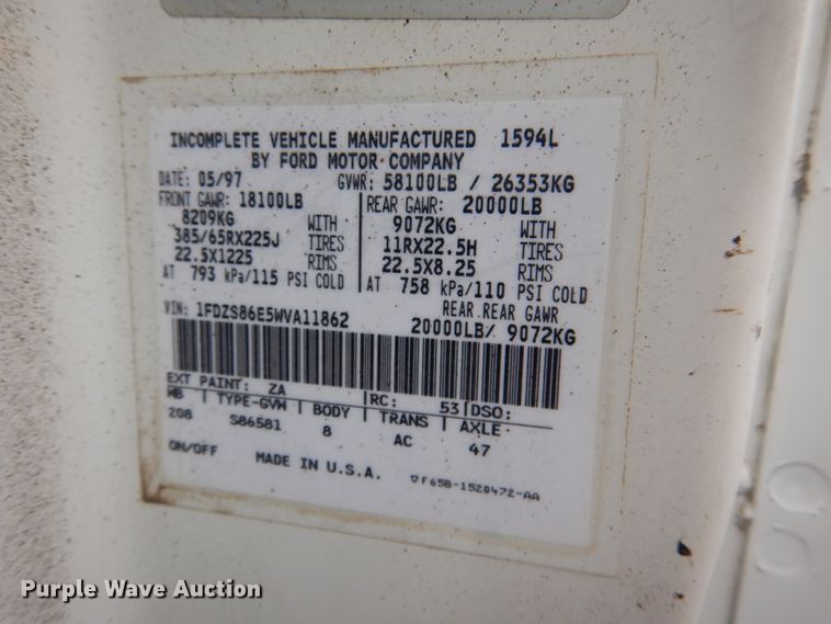 image for item DL2796 1998 Ford Louisville  oil distributor truck