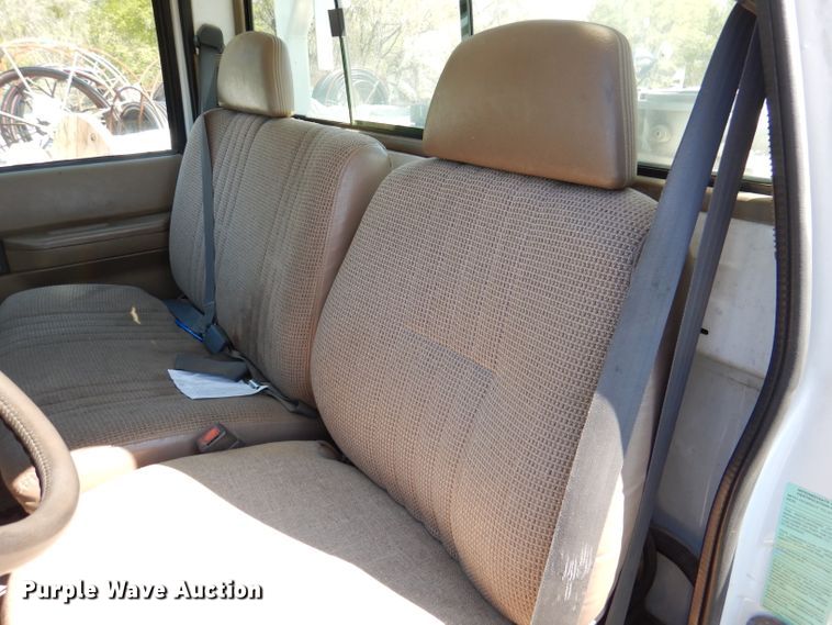 image for item DL2970 1999 GMC C7500  digger derrick truck