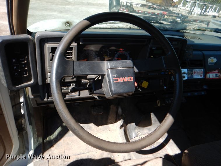 image for item DL2970 1999 GMC C7500  digger derrick truck