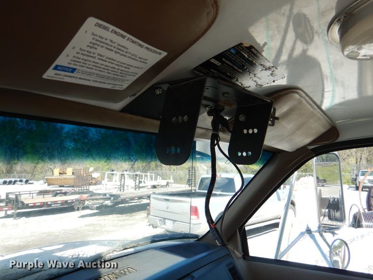 image for item DL2970 1999 GMC C7500  digger derrick truck