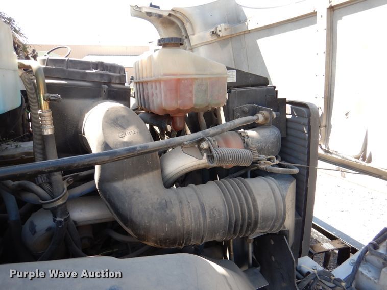 image for item DL2970 1999 GMC C7500  digger derrick truck