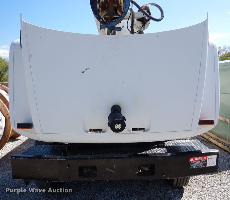 image for item DL2970 1999 GMC C7500  digger derrick truck