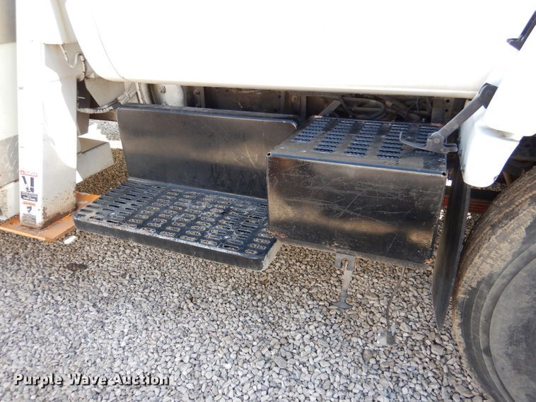 image for item DL2970 1999 GMC C7500  digger derrick truck