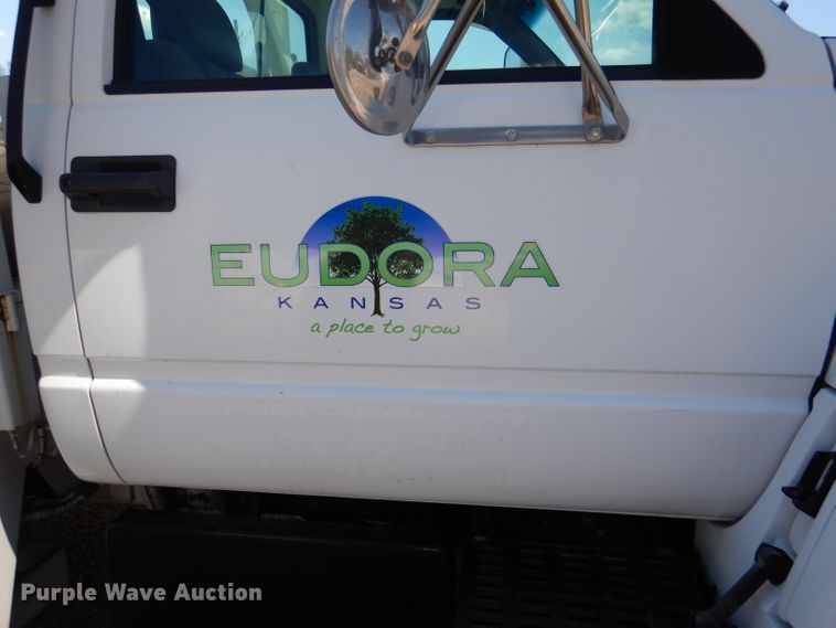 image for item DL2970 1999 GMC C7500  digger derrick truck