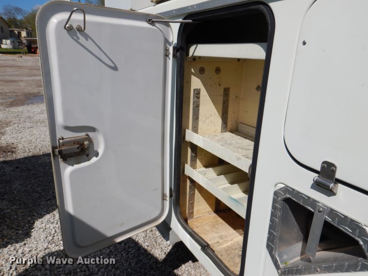 image for item DL2970 1999 GMC C7500  digger derrick truck