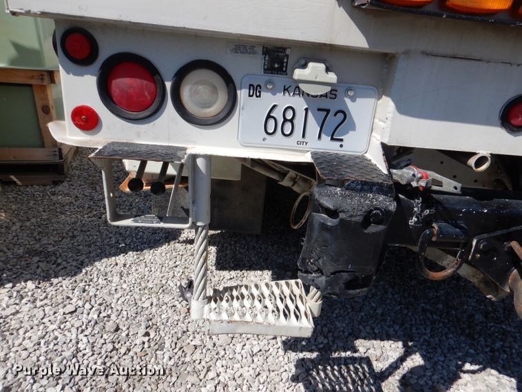 image for item DL2970 1999 GMC C7500  digger derrick truck