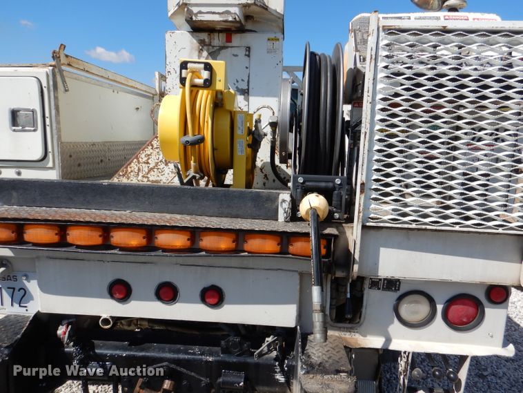 image for item DL2970 1999 GMC C7500  digger derrick truck