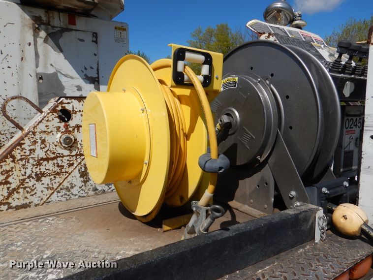 image for item DL2970 1999 GMC C7500  digger derrick truck