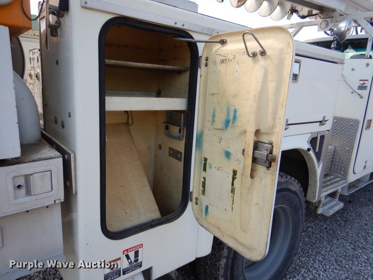 image for item DL2970 1999 GMC C7500  digger derrick truck