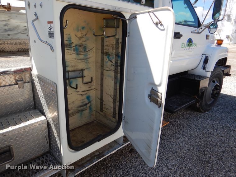 image for item DL2970 1999 GMC C7500  digger derrick truck