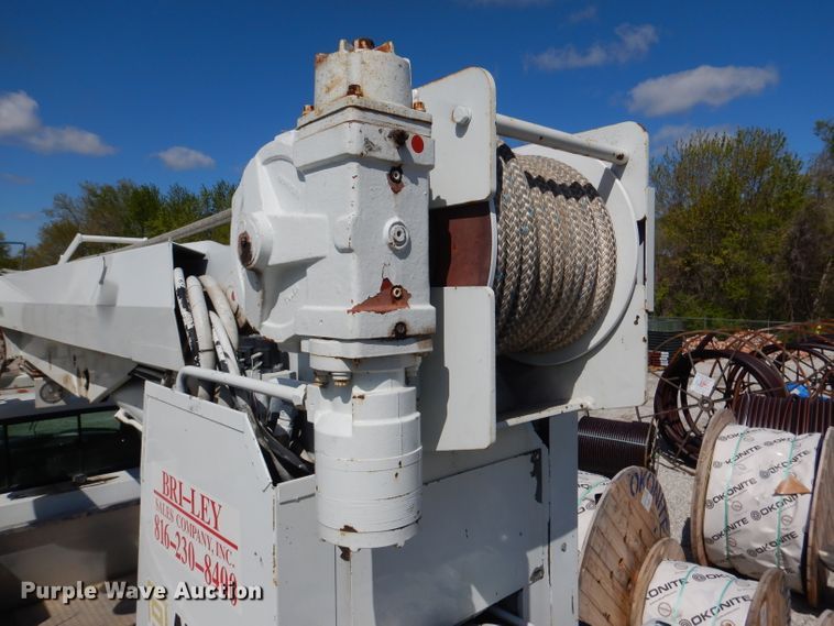 image for item DL2970 1999 GMC C7500  digger derrick truck