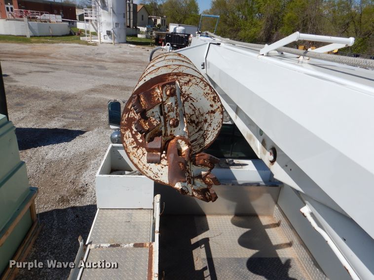 image for item DL2970 1999 GMC C7500  digger derrick truck