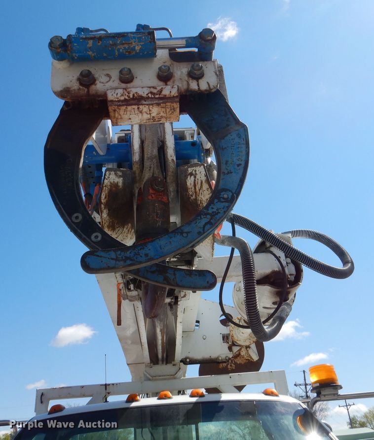 image for item DL2970 1999 GMC C7500  digger derrick truck