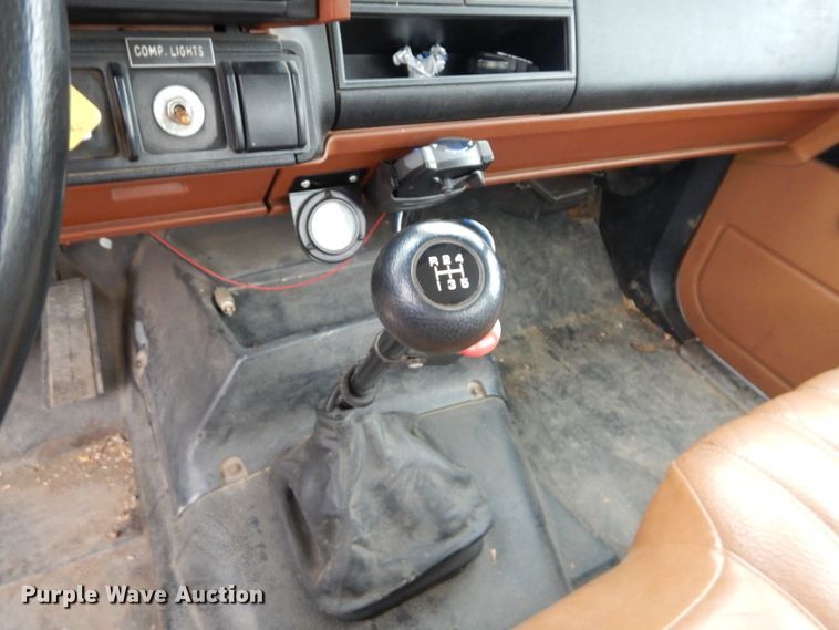 image for item DL2978 1993 Chevrolet Kodiak  bucket truck