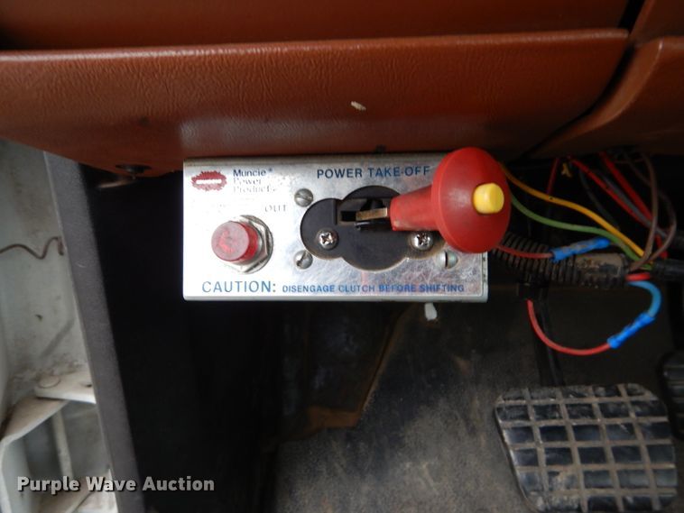 image for item DL2978 1993 Chevrolet Kodiak  bucket truck