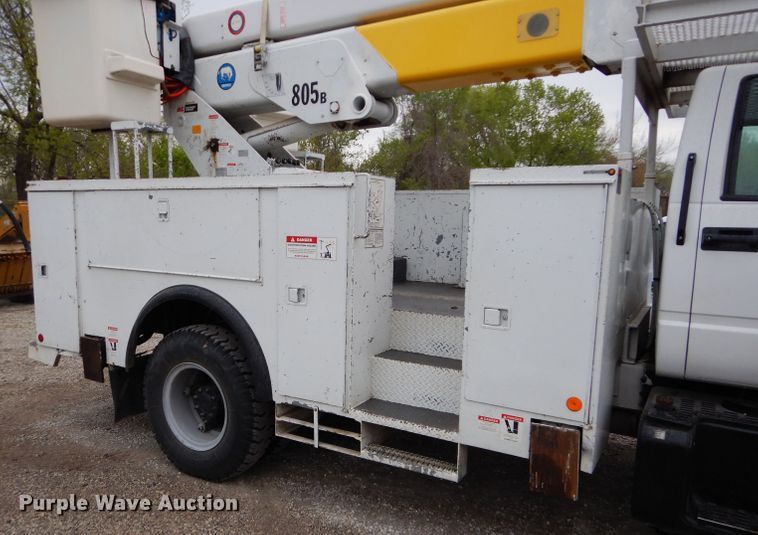 image for item DL2978 1993 Chevrolet Kodiak  bucket truck
