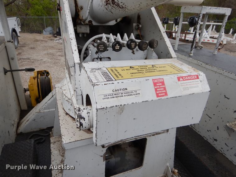 image for item DL2978 1993 Chevrolet Kodiak  bucket truck