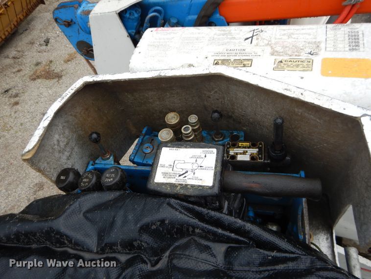 image for item DL2978 1993 Chevrolet Kodiak  bucket truck