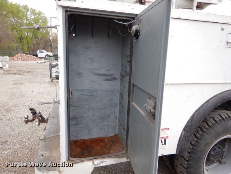 image for item DL2978 1993 Chevrolet Kodiak  bucket truck