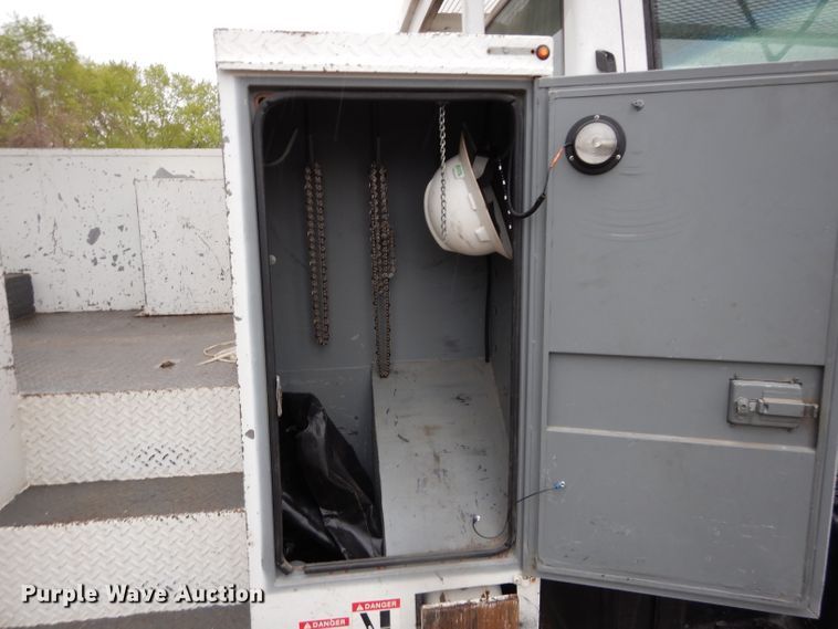 image for item DL2978 1993 Chevrolet Kodiak  bucket truck