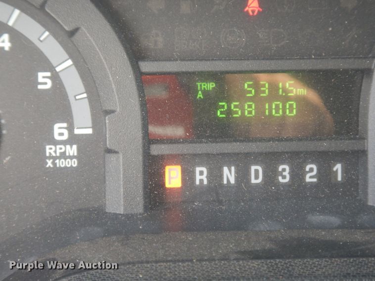 image for item DM2922 2009 Ford E450  shuttle bus