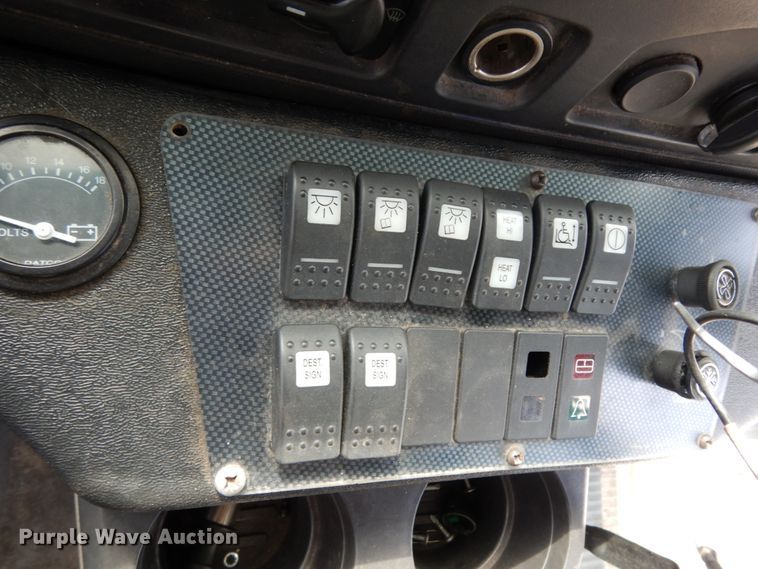 image for item DM2922 2009 Ford E450  shuttle bus