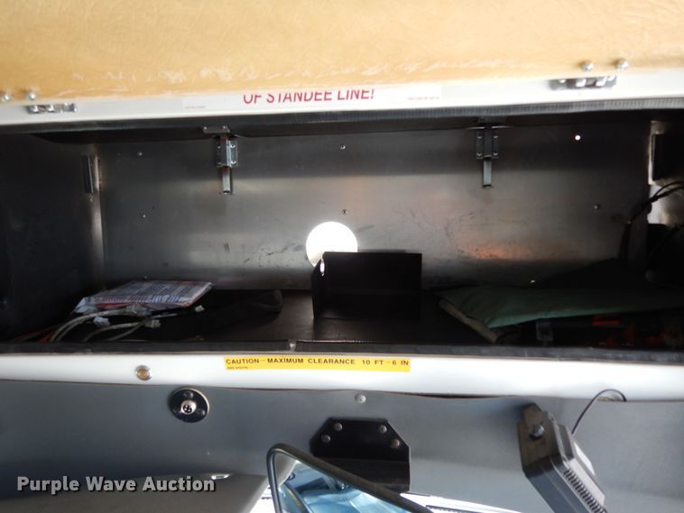 image for item DM2922 2009 Ford E450  shuttle bus