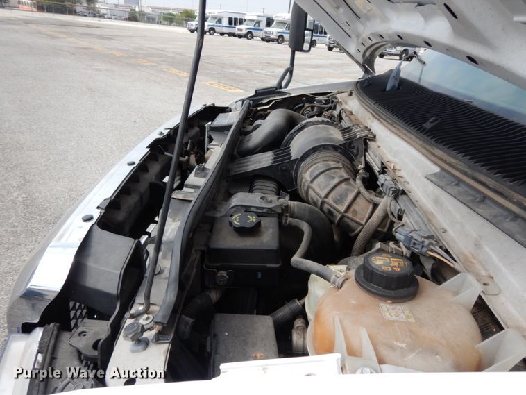 image for item DM2922 2009 Ford E450  shuttle bus