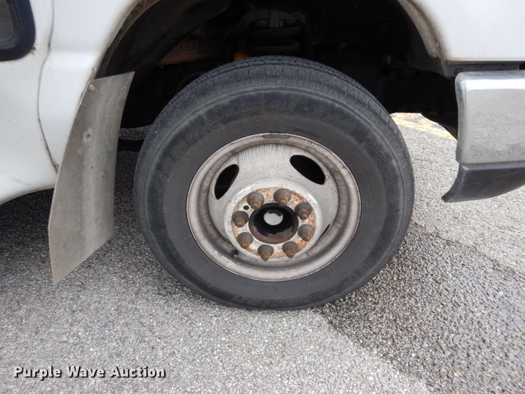 image for item DM2922 2009 Ford E450  shuttle bus