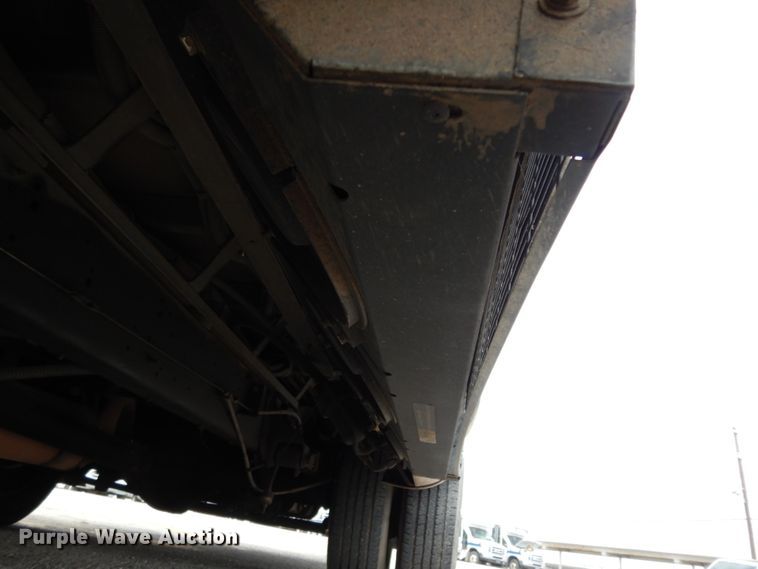 image for item DM2922 2009 Ford E450  shuttle bus