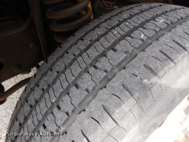 image for item DM2922 2009 Ford E450  shuttle bus