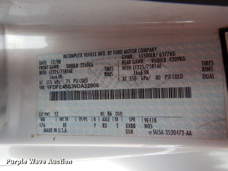 image for item DM2922 2009 Ford E450  shuttle bus