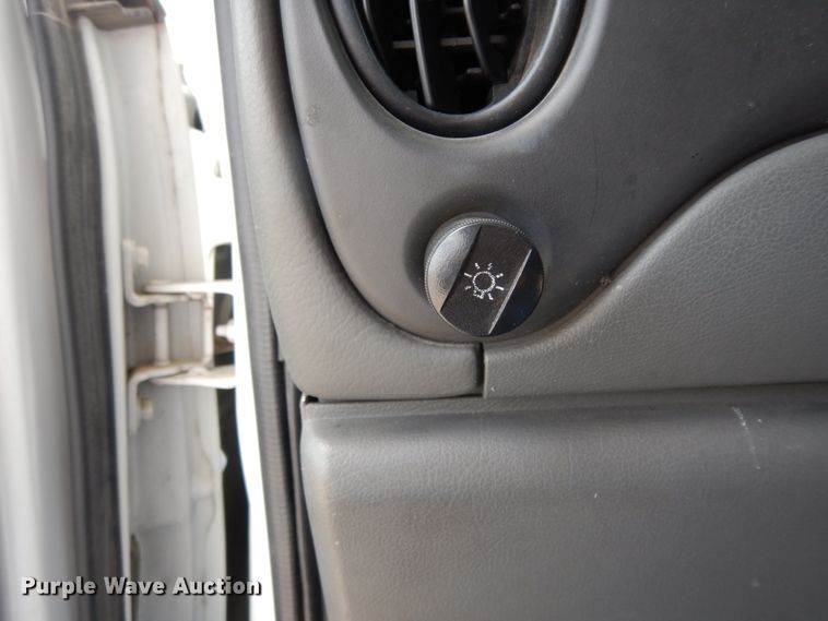 image for item DM2923 2008 Ford E450  shuttle bus