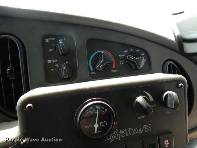 image for item DM2923 2008 Ford E450  shuttle bus