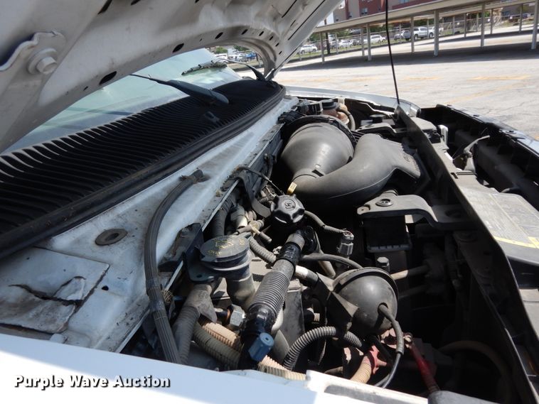 image for item DM2923 2008 Ford E450  shuttle bus