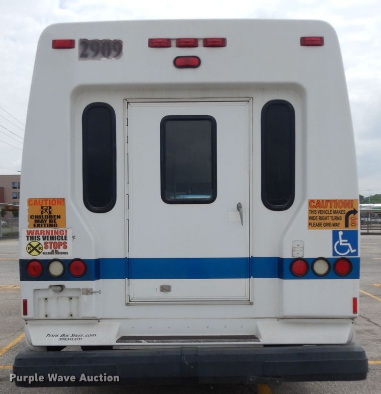 image for item DM2924 2009 Ford E450  shuttle bus