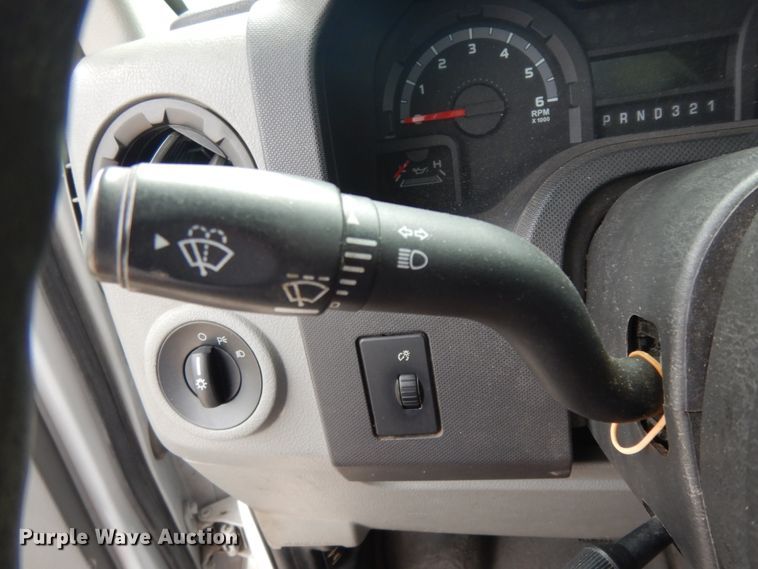 image for item DM2924 2009 Ford E450  shuttle bus