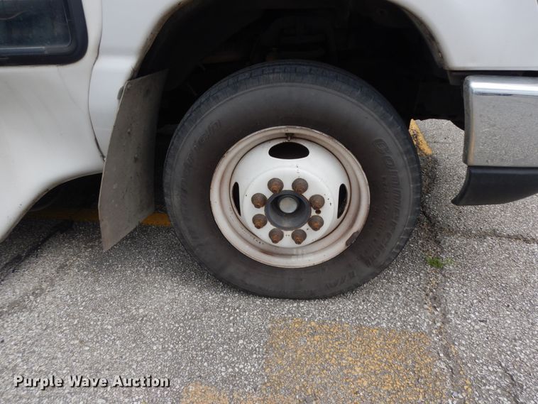 image for item DM2924 2009 Ford E450  shuttle bus