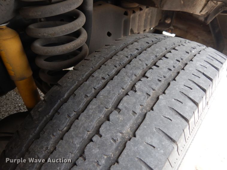 image for item DM2924 2009 Ford E450  shuttle bus