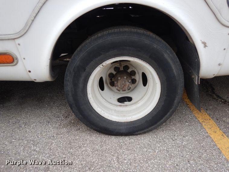 image for item DM2924 2009 Ford E450  shuttle bus